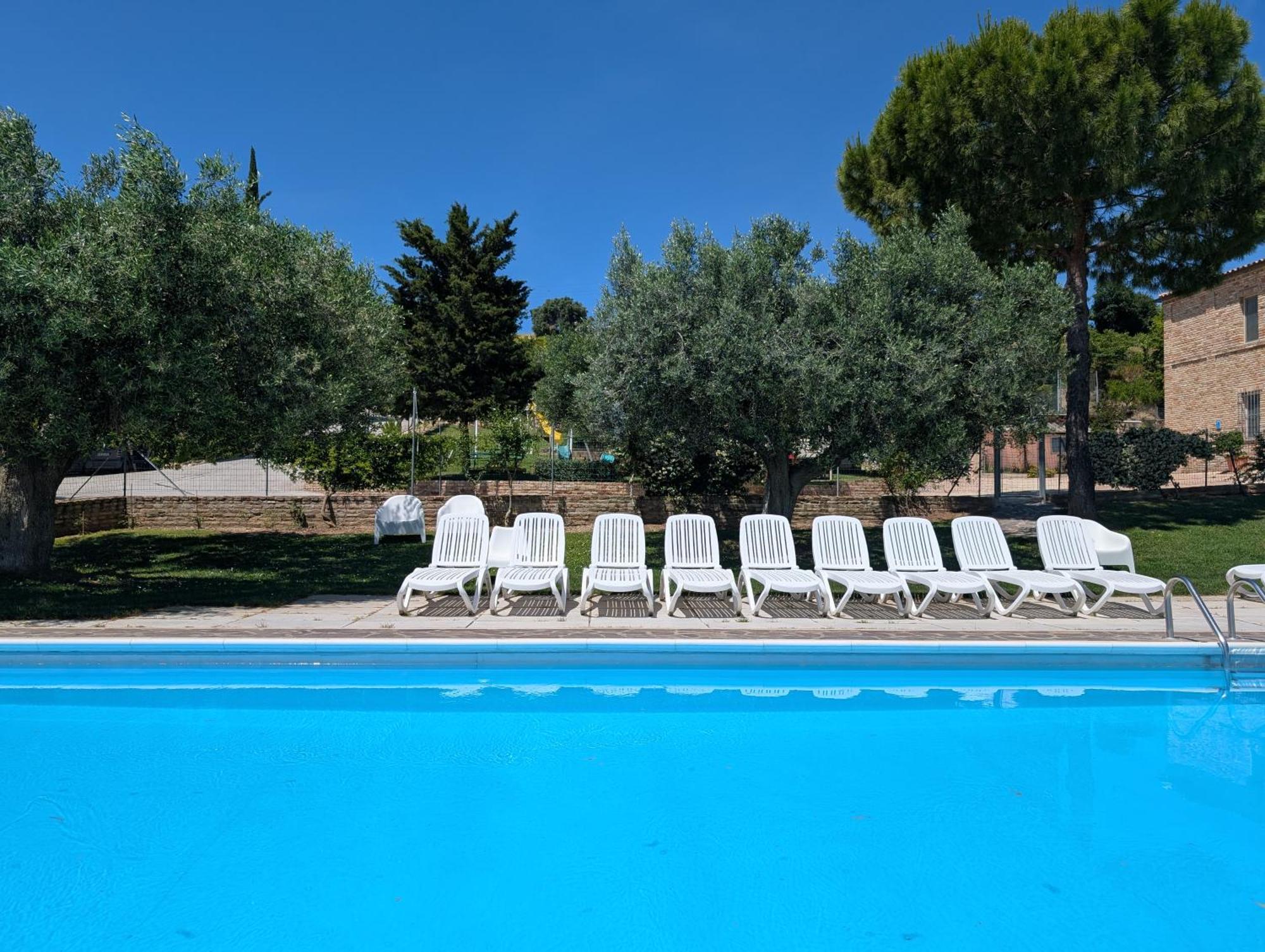 Agriturismo Case Al Sole Loreto Exterior photo